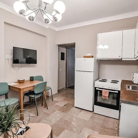 Tip Top Apartment Chalkida Exterior photo