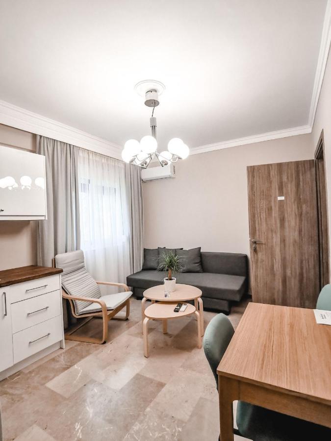 Tip Top Apartment Chalkida Exterior photo